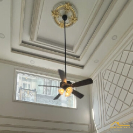 QUẠT TRẦN 5 CÁNH GỖ ĐÈN CỔ ĐIỂN - QVIFA-108