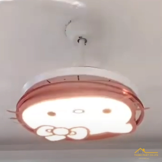QUẠT TRẦN PHÒNG NGỦ GIẤU CÁNH HELLO KITTY CHO BÉ - QVIFA-25-21