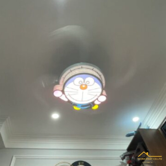 QUẠT TRẦN PHÒNG NGỦ GIẤU CÁNH DORAEMON CHO BÉ - QVIFA-29