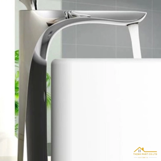 VÒI LAVABO NÓNG LẠNH ĐỒNG THAU MẠ CROME TAY CHIẾC LÁ 30CM MÃ 768T3