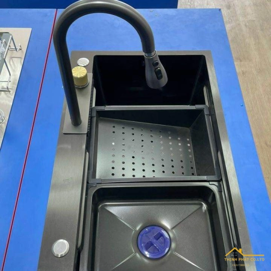 CHẬU RỬA CHÉN 1 HỘC VÒI THÁC NƯỚC PHỦ NANO ĐEN MÃ 7846Đ TN