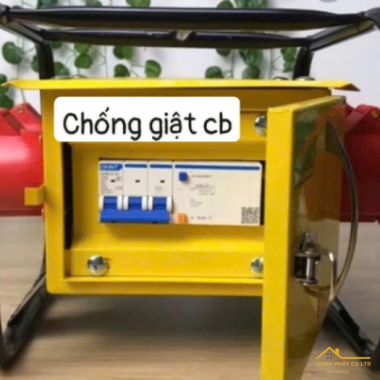 HỘP NGUỒN Ổ CẮM CÔNG NGHIỆP THI CÔNG 3 PHA 32A - 4 Ổ CẮM 4 CHẤU -TỦ ĐIỆN THI CÔNG XÁCH TAY