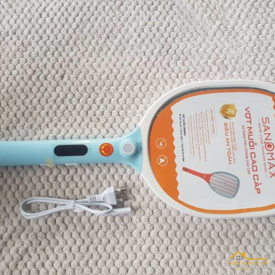 VỢT MUỖI CÓ DÂY SẠC SANOMAX - MAX 68